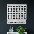 Beyaz dörtlü bağlama (Connect Four) duvar oyunu
