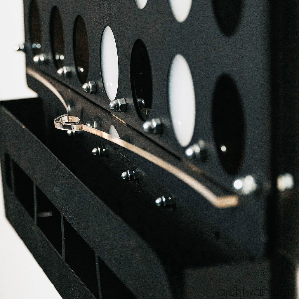 Connect Four duvar oyunu, ön görünüm