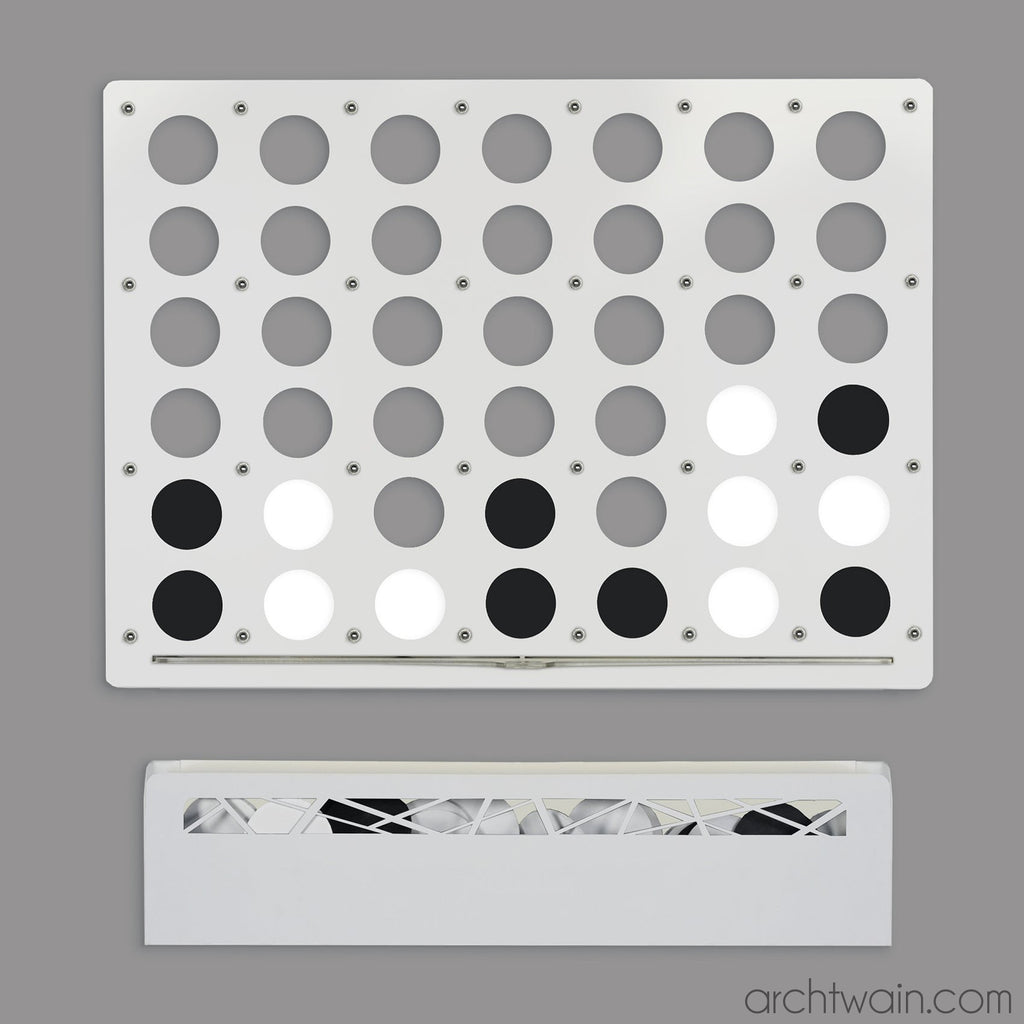 Mega beyaz Connect Four oyunu, yakın görünüm