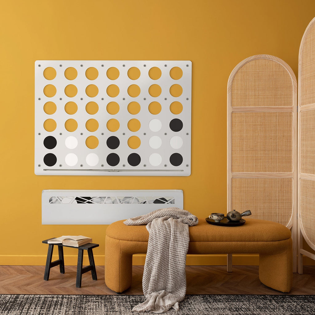 Mega beyaz Connect Four oyunu, yandan görünüm