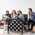 Taşınabilir Connect Four oyunu, tam görünüm