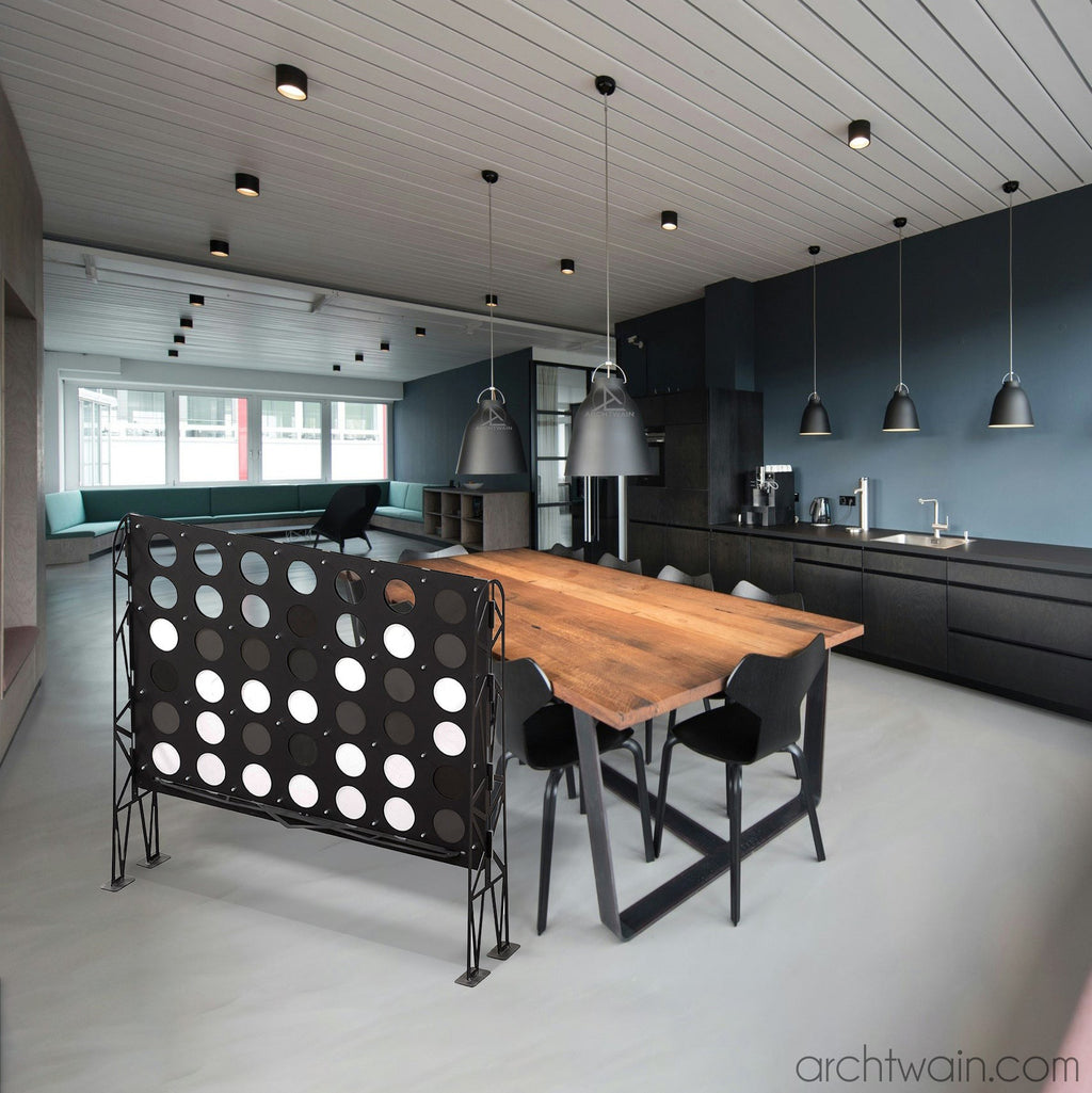 Taşınabilir XXL Connect Four oyunu, üstten görünüm