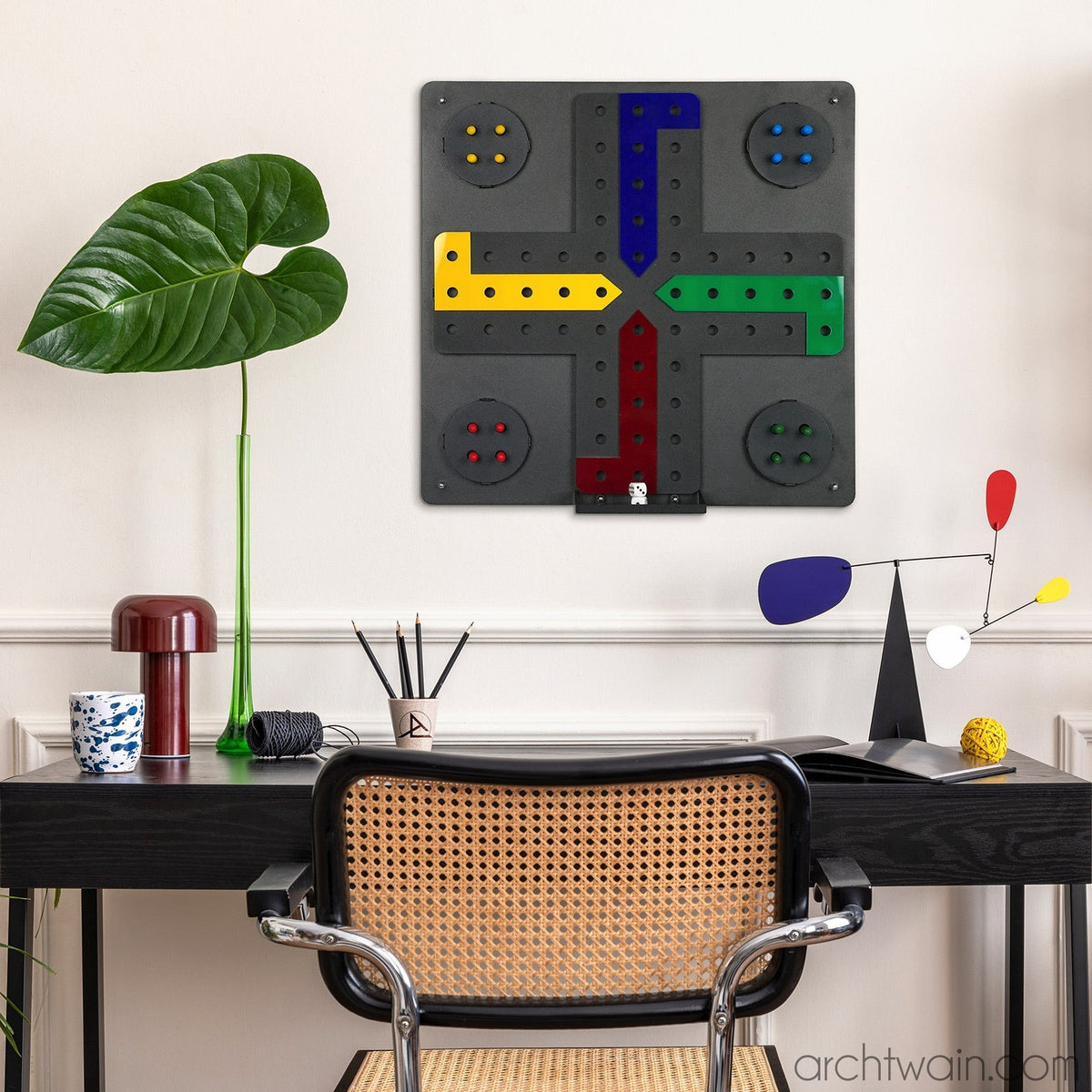 Ludo oyunu, yandan görünüm