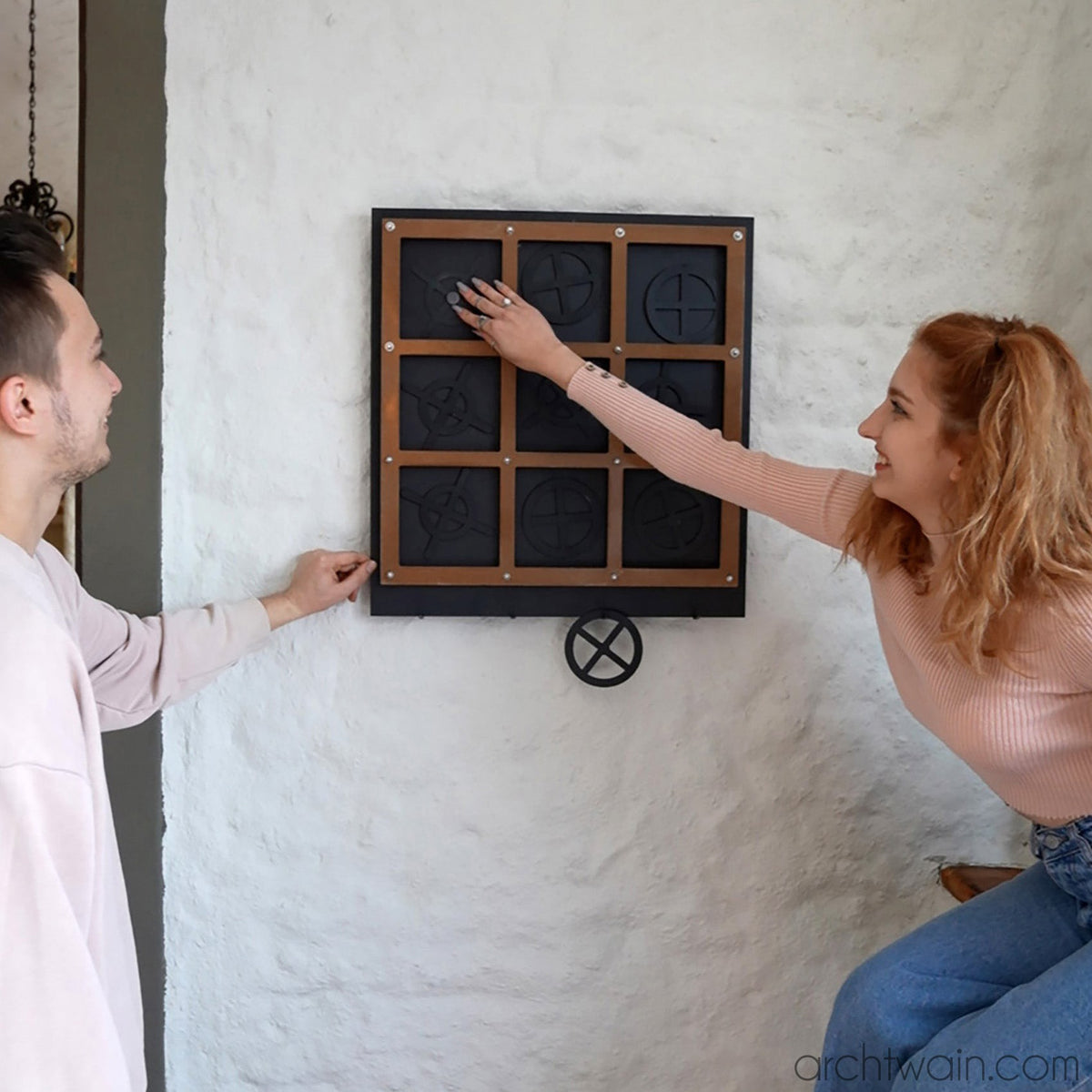 Tic tac toe oyunu, yandan görünüm